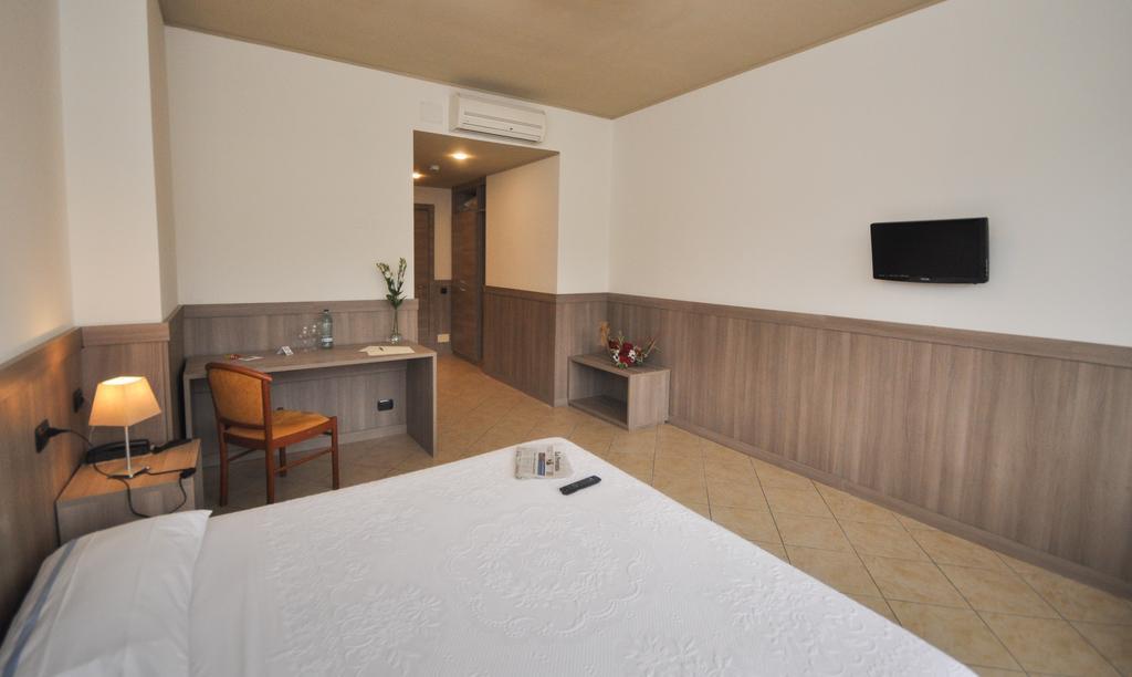 Albergo Sole Mariano Comense Luaran gambar