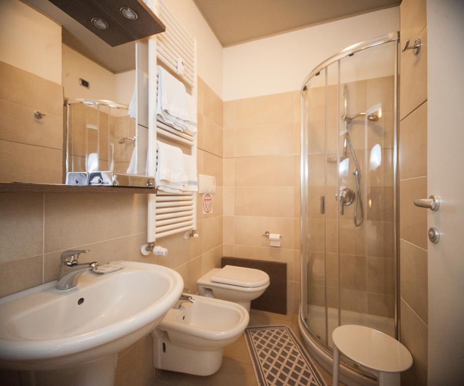 Albergo Sole Mariano Comense Luaran gambar