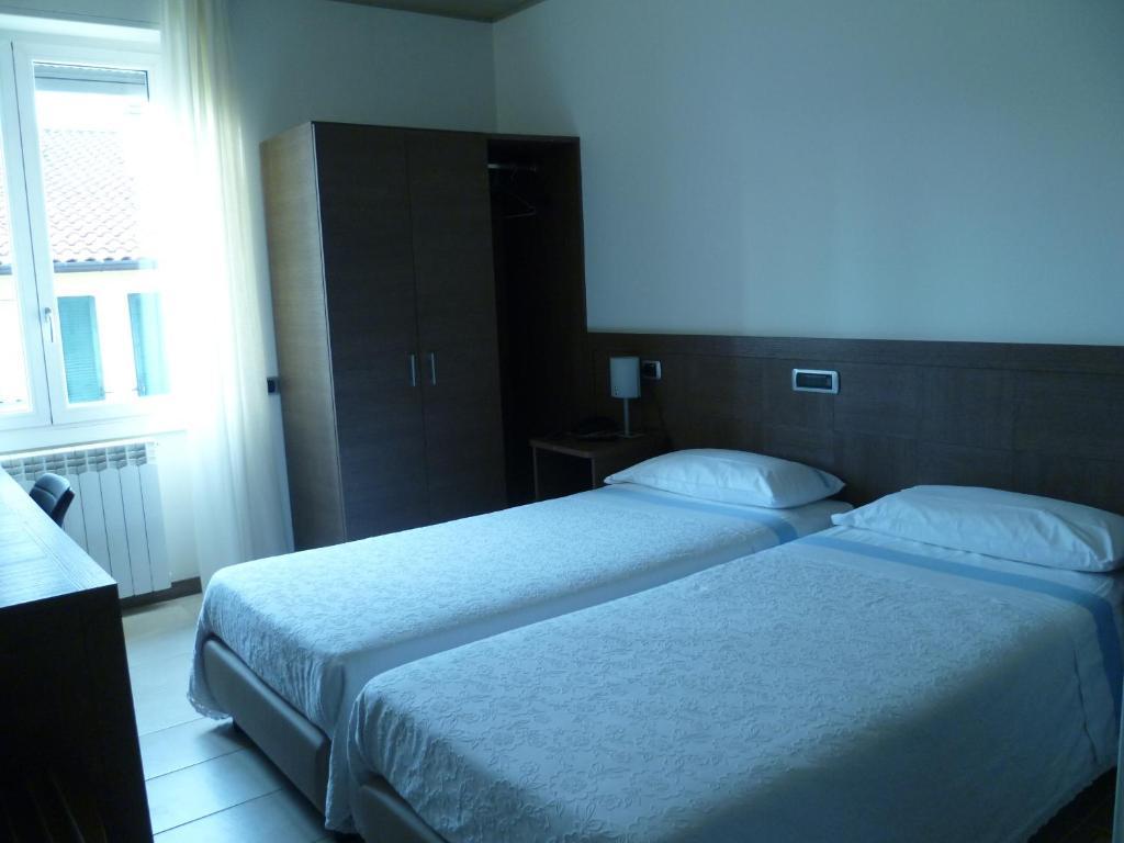 Albergo Sole Mariano Comense Bilik gambar